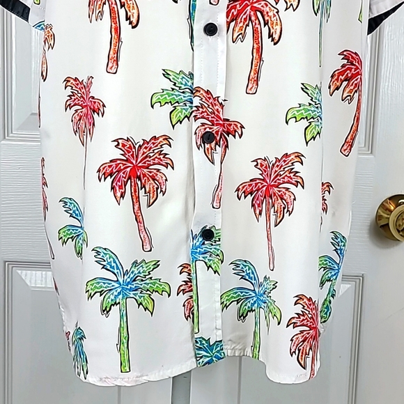 Depart West Palm Tree Vacation Shirt - Picture 4 of 11